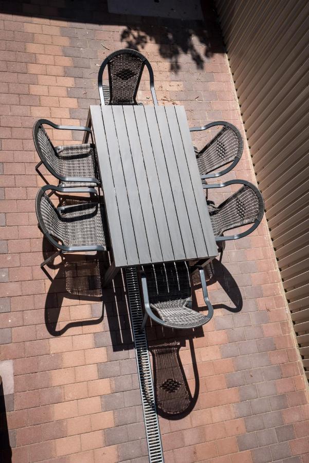 Mokka Apartman Szeged Buitenkant foto