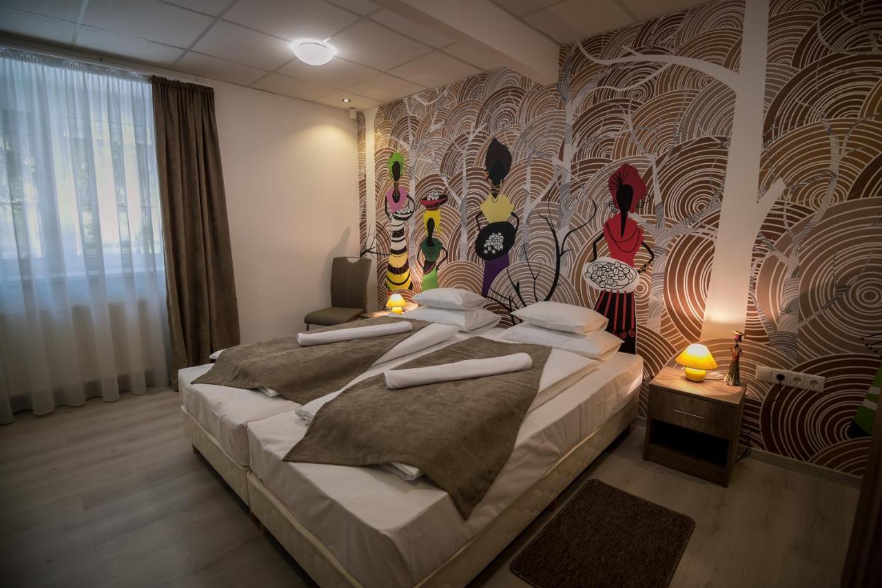 Mokka Apartman Szeged Buitenkant foto