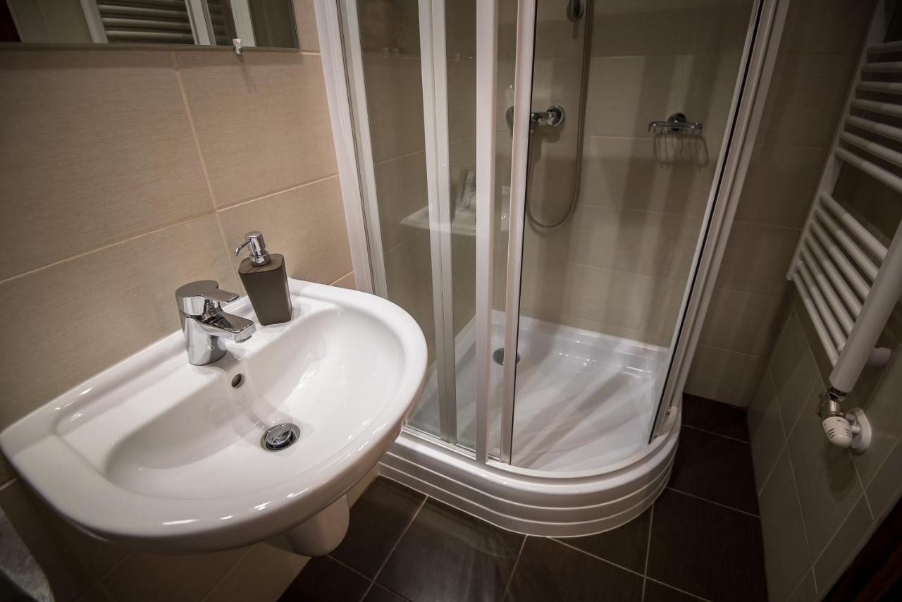 Mokka Apartman Szeged Buitenkant foto